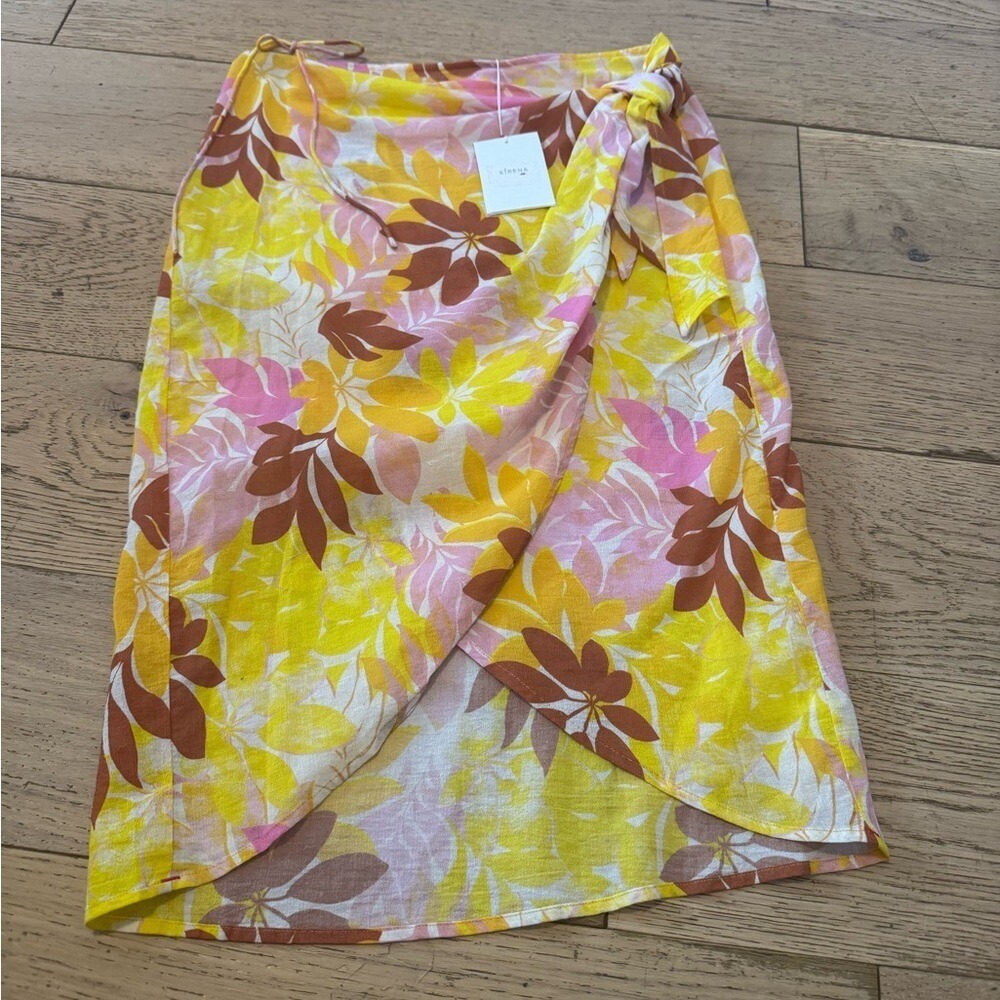 Xirena Sydni Sarong Skirt Pink Lemonade Floral Cotton Wrap Midi Skirt - M (861)